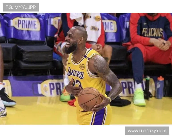 詹姆斯复出助湖人逆转胜快船，浓眉全能表现引领球队迎来新篇章